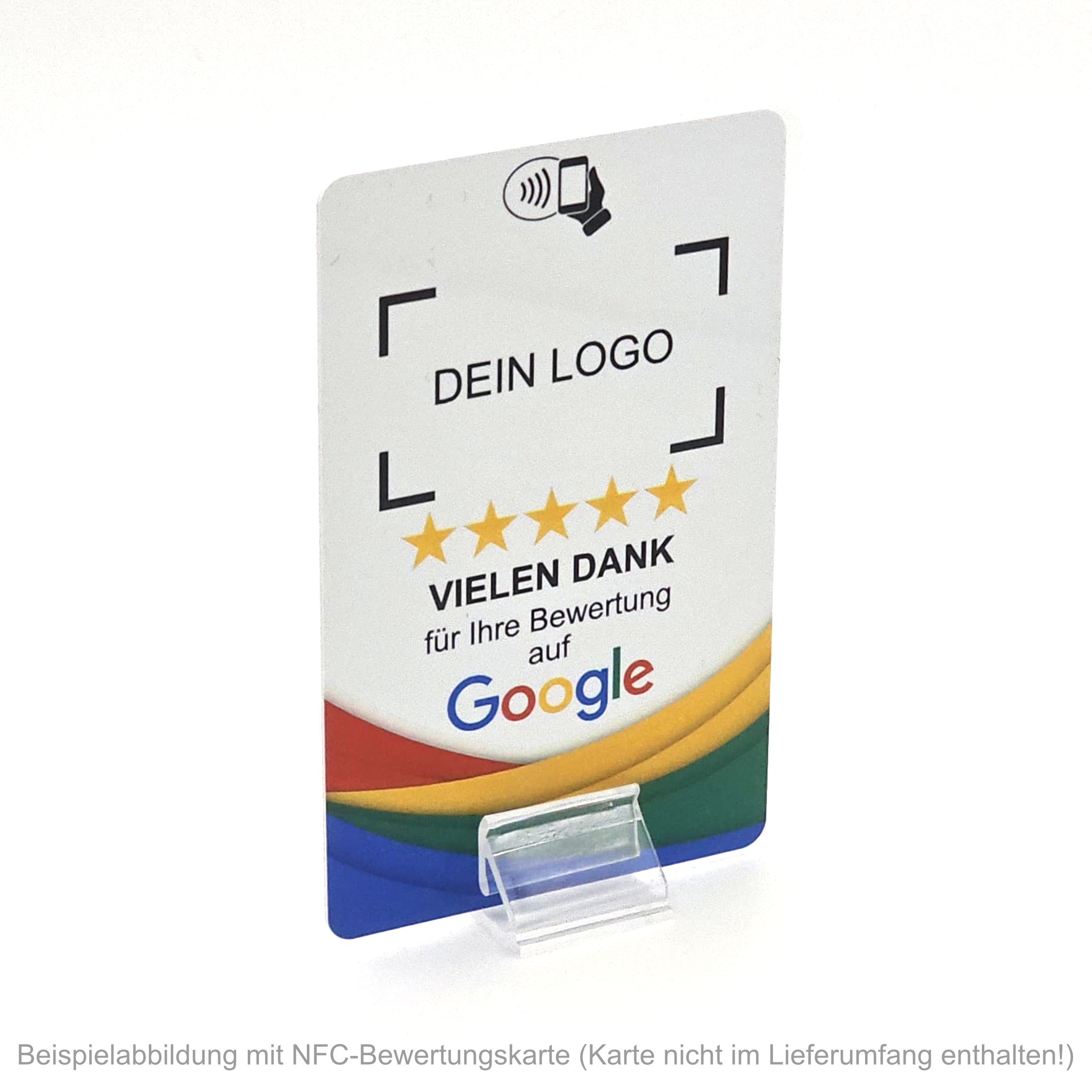 Ein kleiner, transparenter Kunststoffaufsteller auf weißem Hintergrund, in dem eine bedruckte Google-Bewertungskarte im Hochformat steil aufrecht steht.