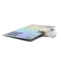 CardGripper – Kartenhalter ohne Lochung für sicheren Halt von NFC- und Plastikkarten Weiß